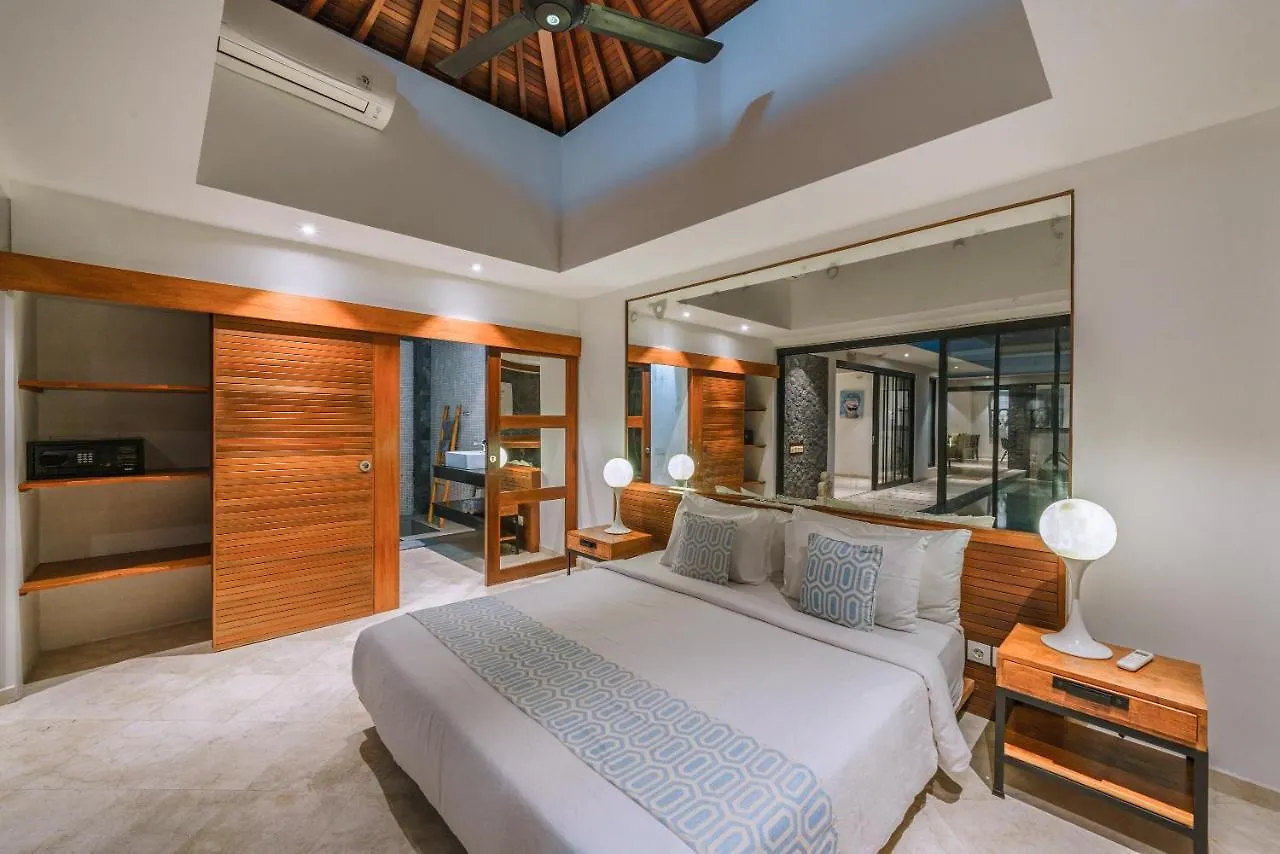 Villa Kalila: Elegant 2 Bedroom Villa In Perfect Location ! 塞米亚克 印尼