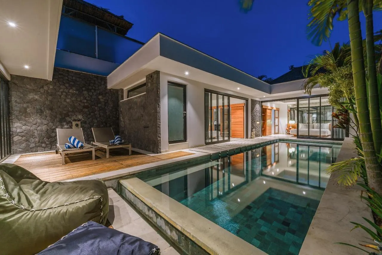 Villa Kalila: Elegant 2 Bedroom Villa In Perfect Location ! Seminyak