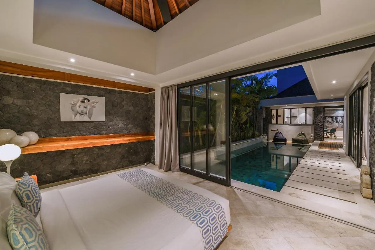 Villa Kalila: Elegant 2 Bedroom Villa In Perfect Location ! Seminyak