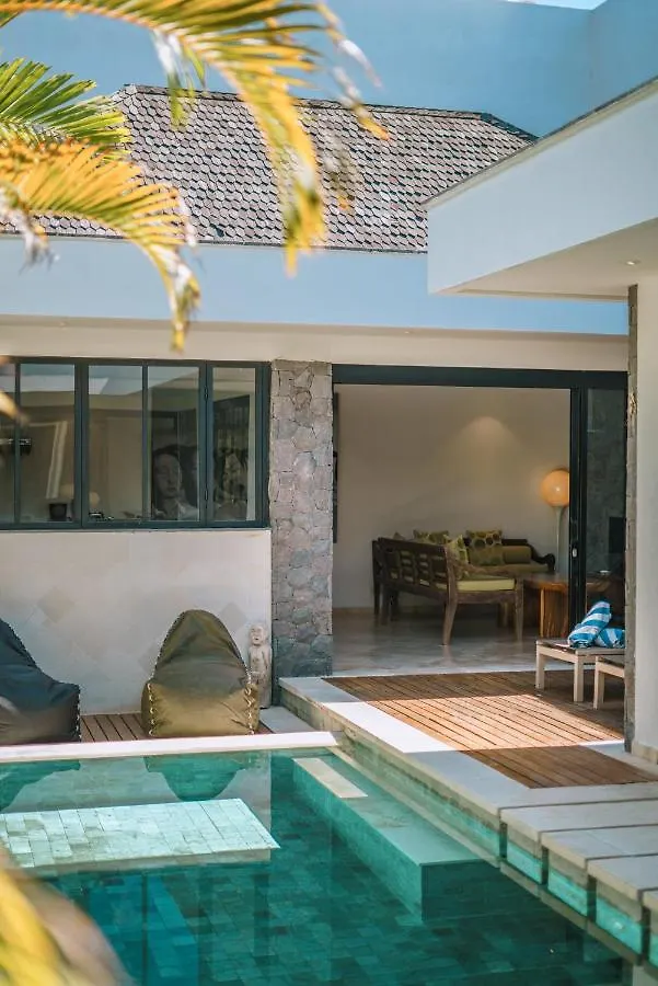 Villa Kalila: Elegant 2 Bedroom Villa In Perfect Location ! 塞米亚克 印尼
