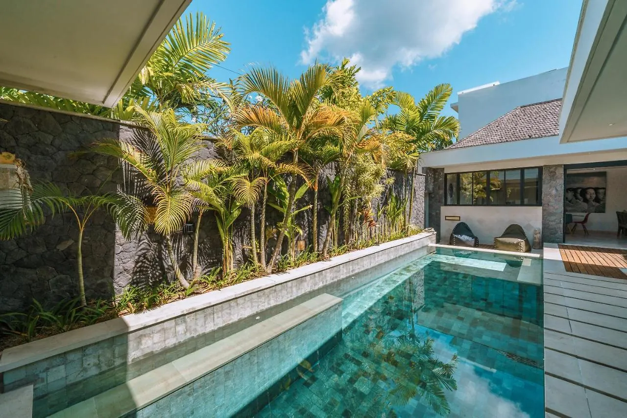 Villa Kalila: Elegant 2 Bedroom Villa In Perfect Location ! 塞米亚克 印尼